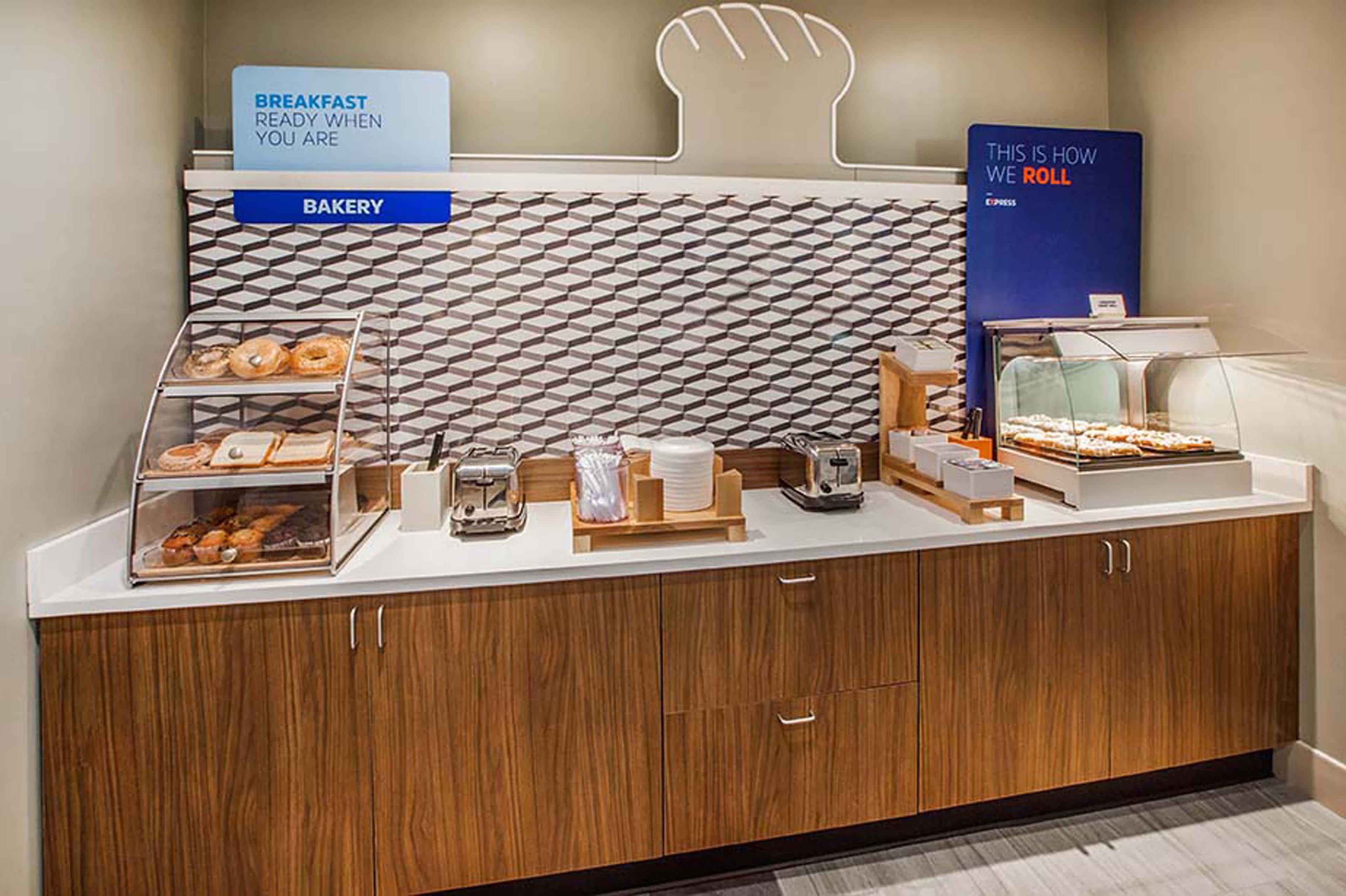 Holiday Inn Express Hotel And Suites Fort Worth/I-20 Экстерьер фото